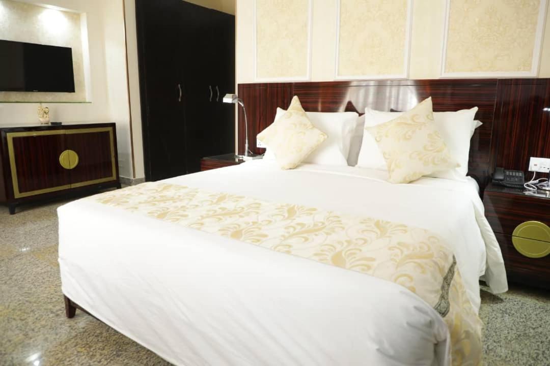 Conference Hotel , 아베오쿠타 외부 사진