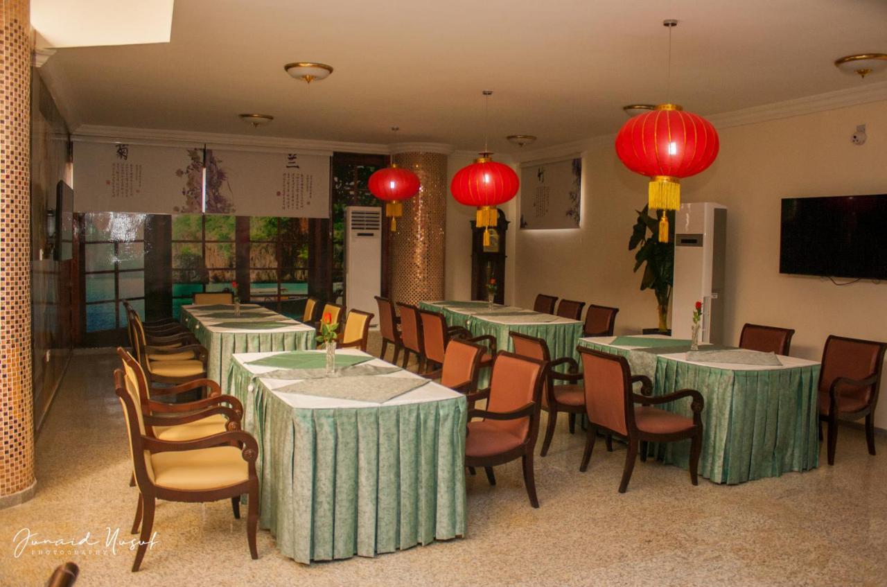 Conference Hotel , 아베오쿠타 외부 사진