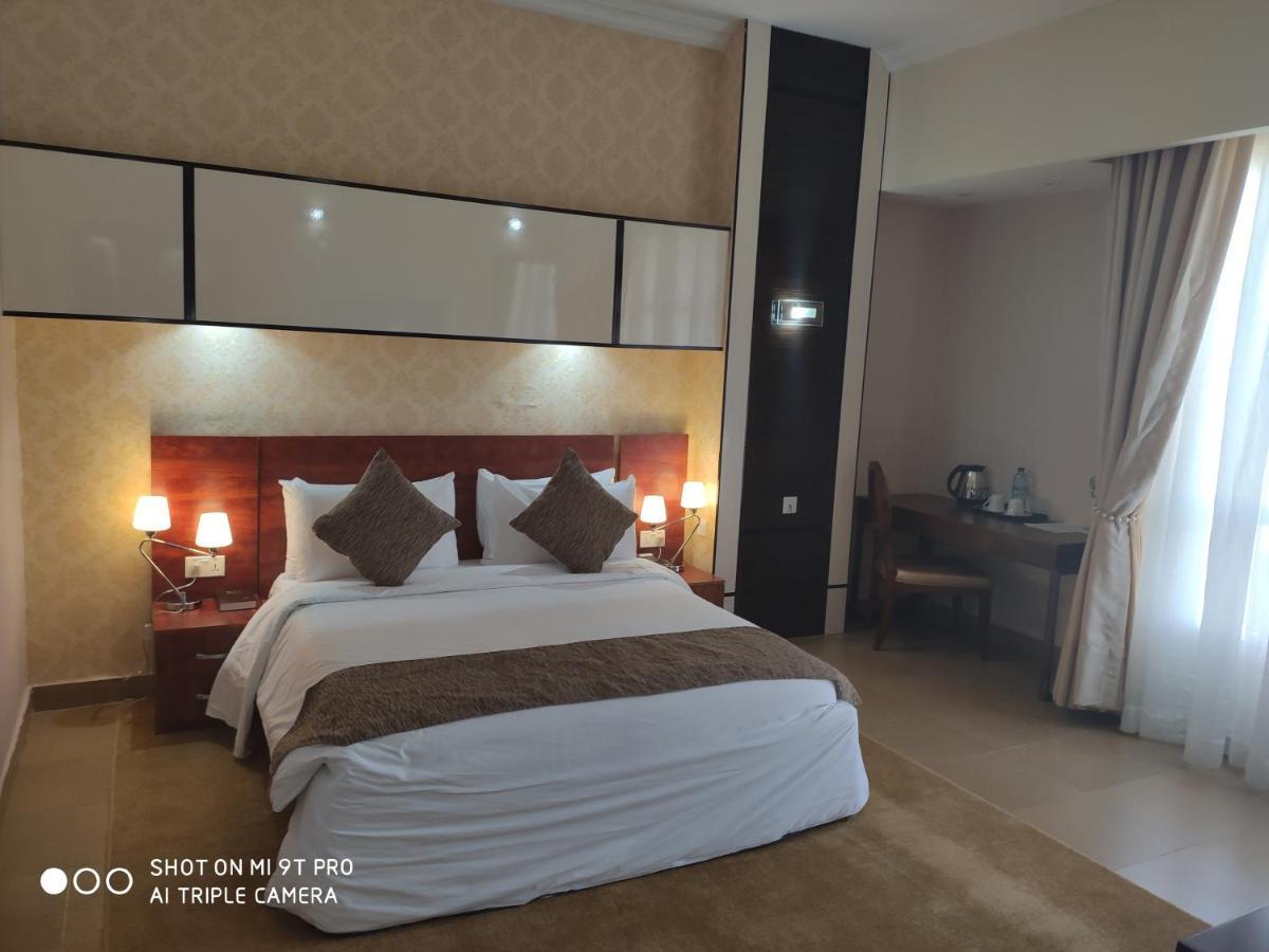 Conference Hotel , 아베오쿠타 외부 사진